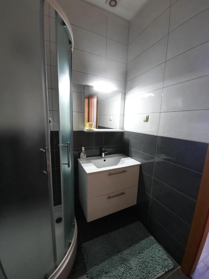 Apartman Barbir Sukosan Ngoại thất bức ảnh
